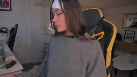 Stefana    or    Samchispas online show from 11.12.25