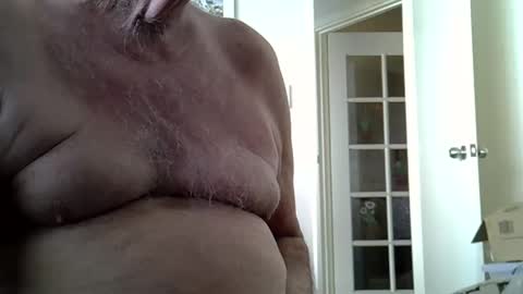 Snapshot of sam1151 chatting on 09.25.25 niceone51 online show from 09.25.25