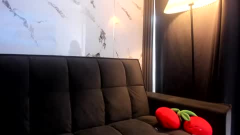 Snapshot of sam_cherry69 chatting on 06.14.26 Samy cherry online show from 06.14.26