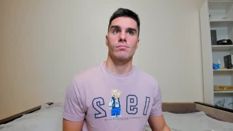 Snapshot of sam_huston18 chatting on 12.18.24 BACK IN 2 WEEKS online show from 12.18.24