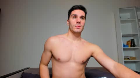 Snapshot of sam_huston18 chatting on 01.15.25 BACK IN 2 WEEKS online show from 01.15.25