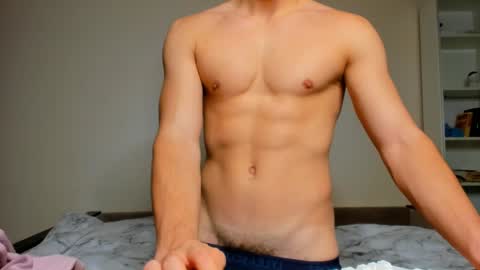 Snapshot of sam_huston18 chatting on 01.24.25 BACK IN 2 WEEKS online show from 01.24.25