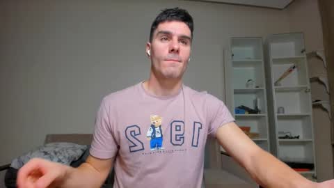 Snapshot of sam_huston18 chatting on 02.16.25 BACK IN 2 WEEKS online show from 02.16.25