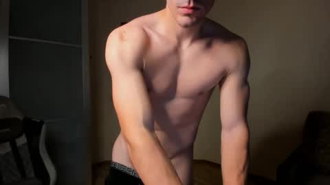 Snapshot of sam_huston18 chatting on 10.02.25 BACK IN 2 WEEKS online show from 10.02.25