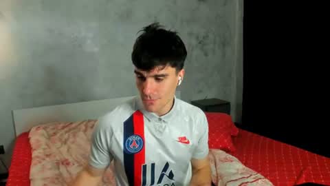 Snapshot of sam_huston18 chatting on 06.16.26 BACK IN 2 WEEKS online show from 06.16.26