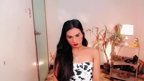 Snapshot of sam_mitinair chatting on 12.02.24 sam online show from 12.02.24