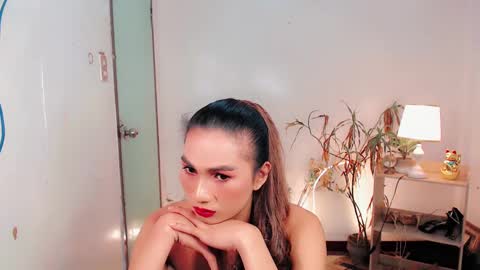 Snapshot of sam_mitinair chatting on 12.04.24 sam online show from 12.04.24