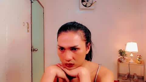 Snapshot of sam_mitinair chatting on 01.23.25 sam online show from 01.23.25