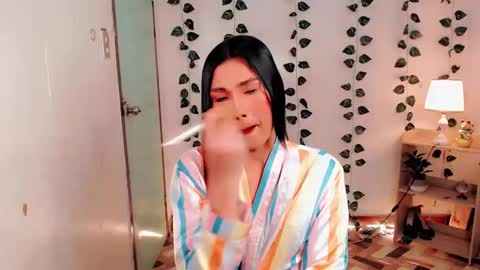 Snapshot of sam_mitinair chatting on 02.13.25 sam online show from 02.13.25