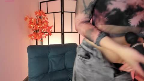 Sam online show from 11.25.25