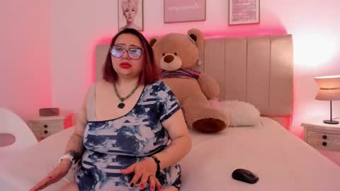 Samantha  online show from 10.22.25