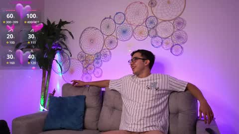 Snapshot of sam_y_sen chatting on 12.06.24 Sam Y Sen online show from 12.06.24