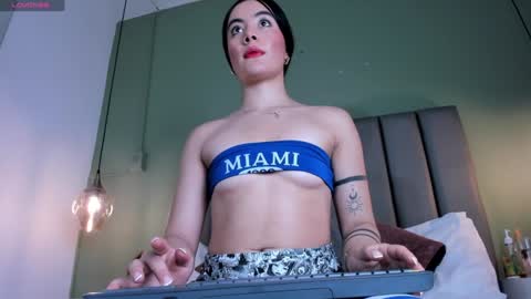 Snapshot of samaantharey chatting on 12.23.24 Samantha online show from 12.23.24