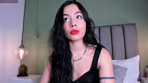 Snapshot of samaantharey chatting on 01.25.25 Samantha online show from 01.25.25