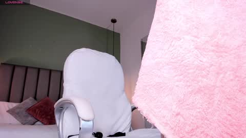 Snapshot of samaantharey chatting on 02.06.25 Samantha online show from 02.06.25