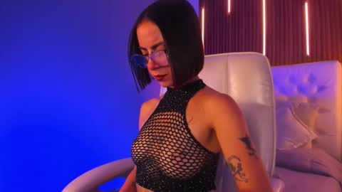 samabiecrussie online show from 10.22.25
