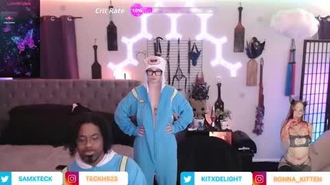 Snapshot of samandbrat chatting on 12.01.25 Join us - and online show from 12.01.25