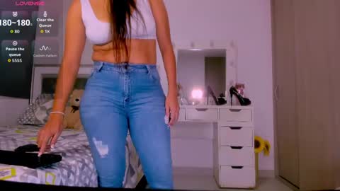 Snapshot of samanta_65 chatting on 07.04.26 carolina online show from 07.04.26
