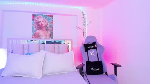 Samanta online show from 11.24.25