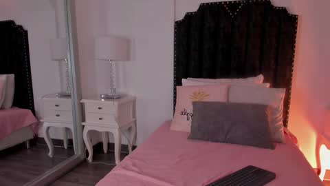  samanta  online show from 11.27.25