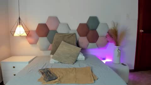 Samanta Vee online show from 09.09.25