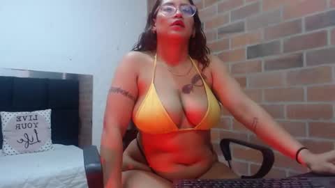 SAMANTHA online show from 10.15.25