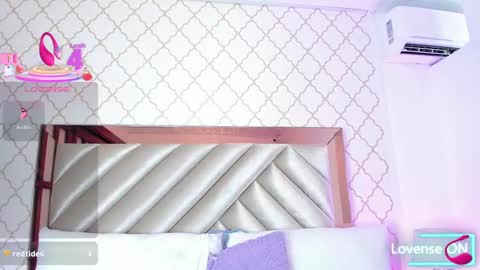 Snapshot of samantha_duque11 chatting on 02.12.25 Samantha online show from 02.12.25