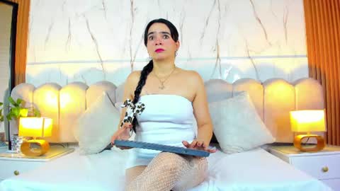 Snapshot of samantha_fiire chatting on 06.30.26 samantha_fiire online show from 06.30.26