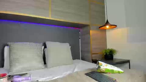 Samantha online show from 09.09.25