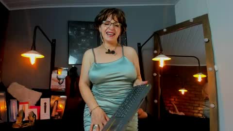 Sam online show from 04.18.26