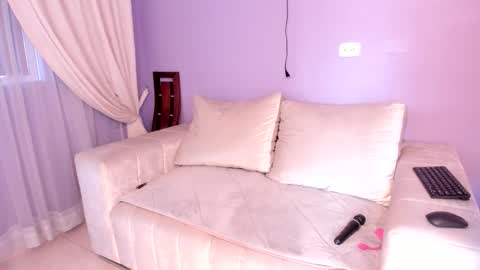 samantha_thompsoon online show from 11.01.25