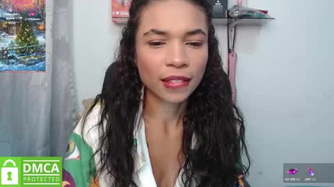 Snapshot of samanthaa_queen chatting on 12.13.24 sam online show from 12.13.24