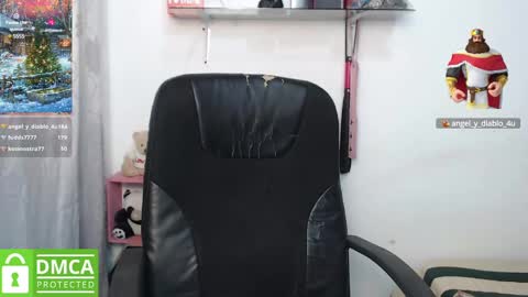 Snapshot of samanthaa_queen chatting on 01.09.25 sam online show from 01.09.25