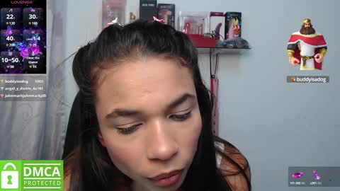 Snapshot of samanthaa_queen chatting on 02.04.25 sam online show from 02.04.25