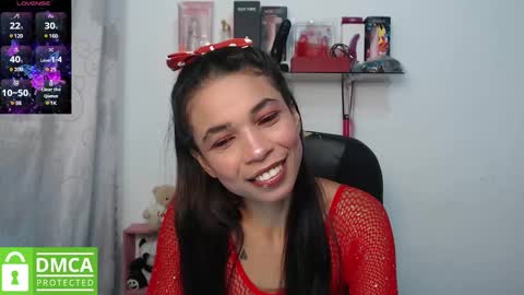 Snapshot of samanthaa_queen chatting on 02.14.25 sam online show from 02.14.25