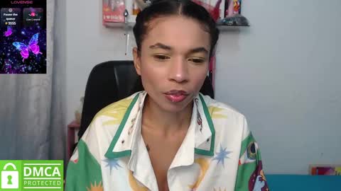 Snapshot of samanthaa_queen chatting on 02.20.25 sam online show from 02.20.25