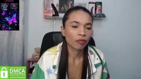 Snapshot of samanthaa_queen chatting on 03.03.25 sam online show from 03.03.25