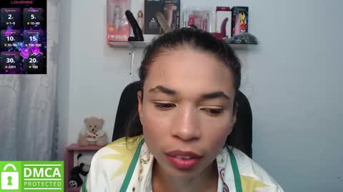 Snapshot of samanthaa_queen chatting on 03.03.25 sam online show from 03.03.25
