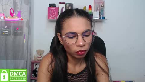 Snapshot of samanthaa_queen chatting on 09.09.25 sam online show from 09.09.25