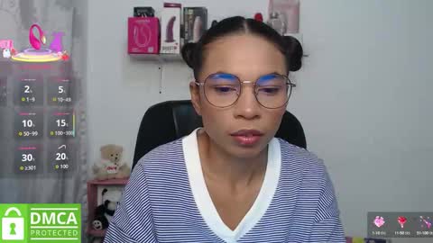 Snapshot of samanthaa_queen chatting on 09.19.25 sam online show from 09.19.25