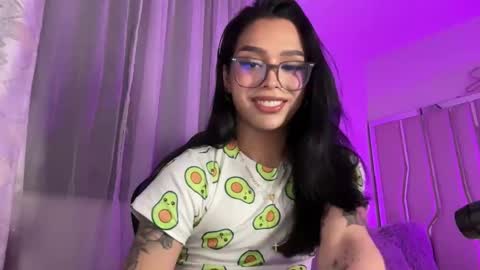 Samantha Bernardo online show from 04.20.26