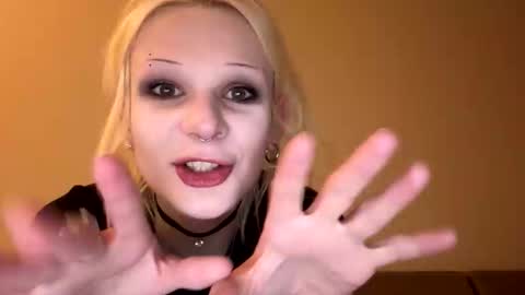 Samantha online show from 04.21.26