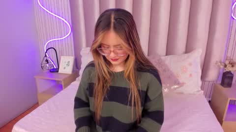 Alejandra  online show from 09.26.25