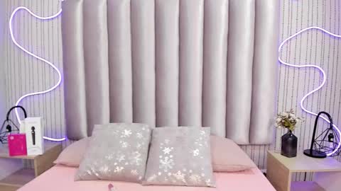 Alejandra  online show from 12.20.25