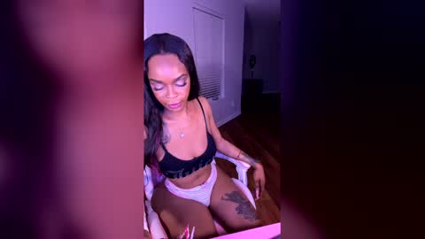 Snapshot of samanthaporsha chatting on 04.18.26 samanthaporsha online show from 04.18.26