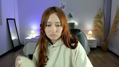 samara_hilton_2 online show from 10.22.25