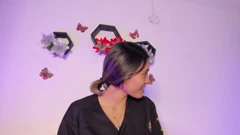 Samara is my name a pleasure delighted that you are here leave your thumb up it is important to me online show from 01.14.25