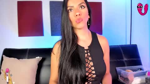 Snapshot of samara_kim chatting on 02.12.25 SAMARA online show from 02.12.25