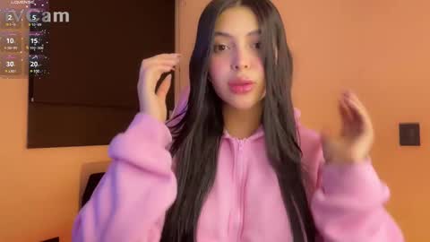 Snapshot of samara_lam chatting on 02.20.25 Sammy  online show from 02.20.25