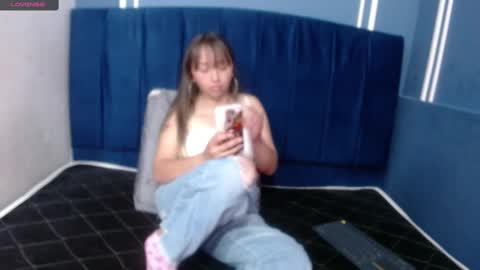 Snapshot of samara_purple chatting on 01.10.25 Dafne  online show from 01.10.25